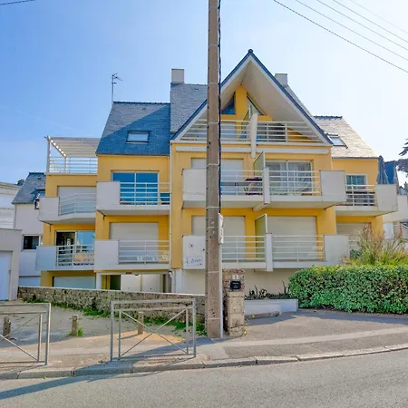 Vue - 50 M Апартаменты *